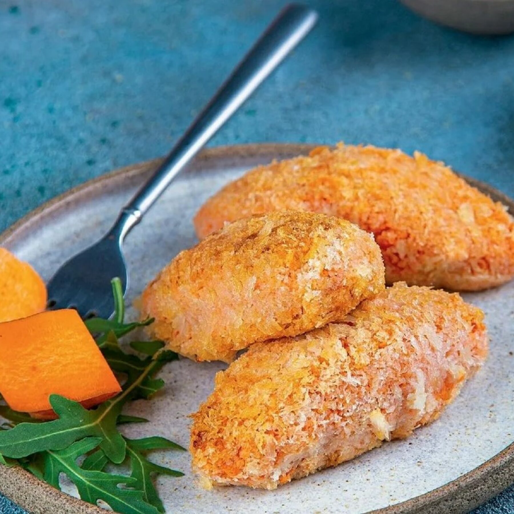 Биточки морковно яблочные. Морковные котлеты с манкой. Морковные котлеты. Котлеты капустно-морковные. Котлеты морковные с яйцом.