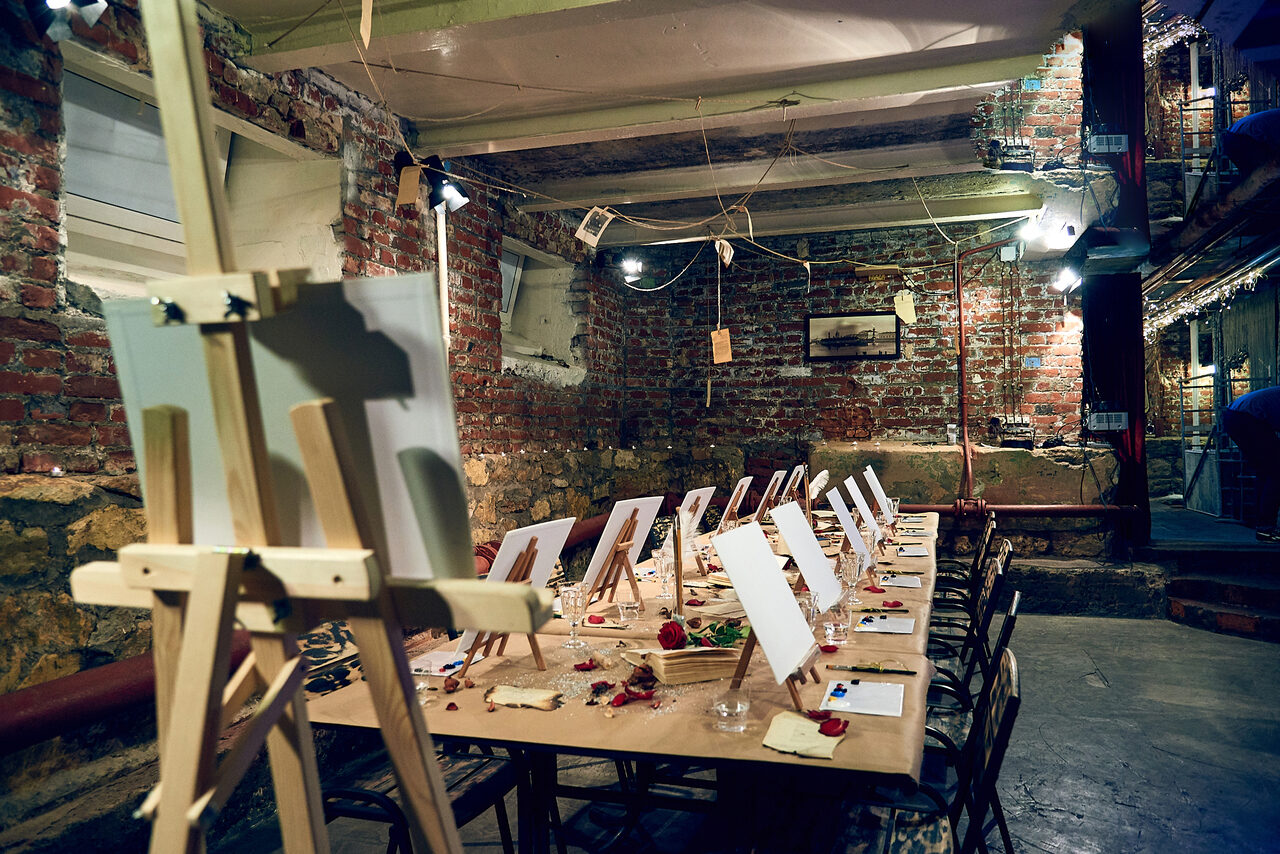 Campus loft москва самокатная. Лофт москва 10 человек. Фотостудии на семеновской. Лофт для мероприятий. Ag loft зал biblioteka.