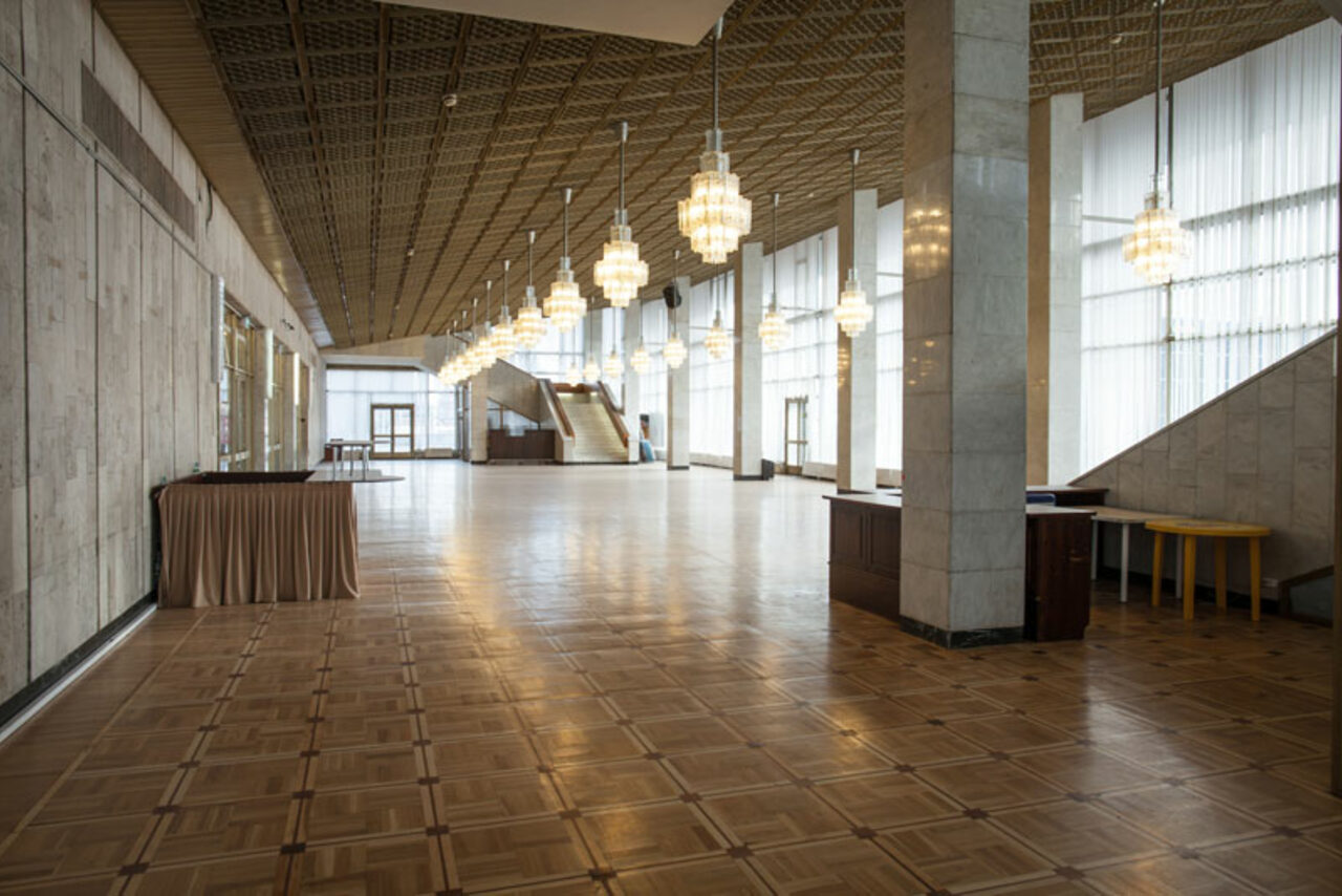 Концертный зал измайлово измайловское ш. КЦ Измайлово. Концертный зал Измайлово. Измайловский концертный зал хол. Концертный зал Измайлово, Измайловское шоссе, Москва, Россия.