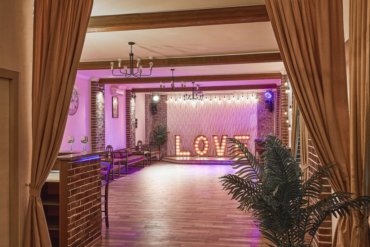 бауманская 7с1 лофт. лофт на ул бауманская 4. Loft lodge 3 на бауманской. лофт малая почтовая 2/2. Loft lodge малая почтовая.