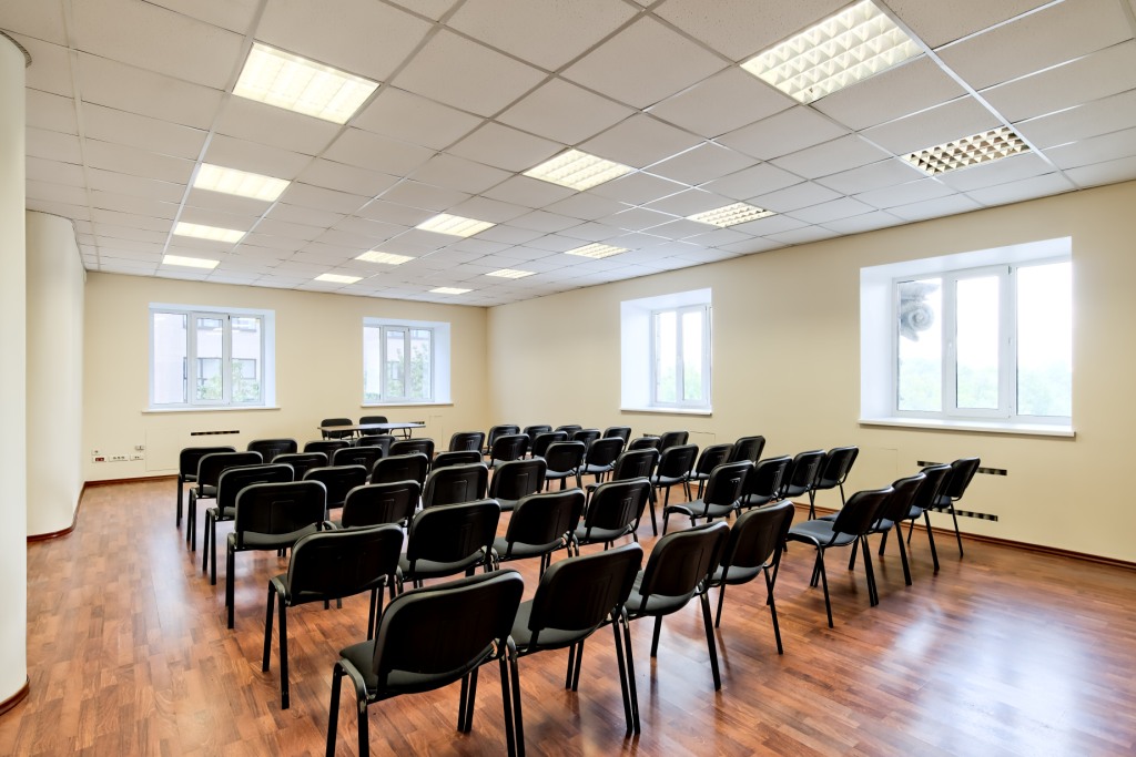 Training hall. Конгресс-Холл Васильевский. Зал для семинаров. Тренинг Холл. Софийский зал конгресс холла Васильевский.