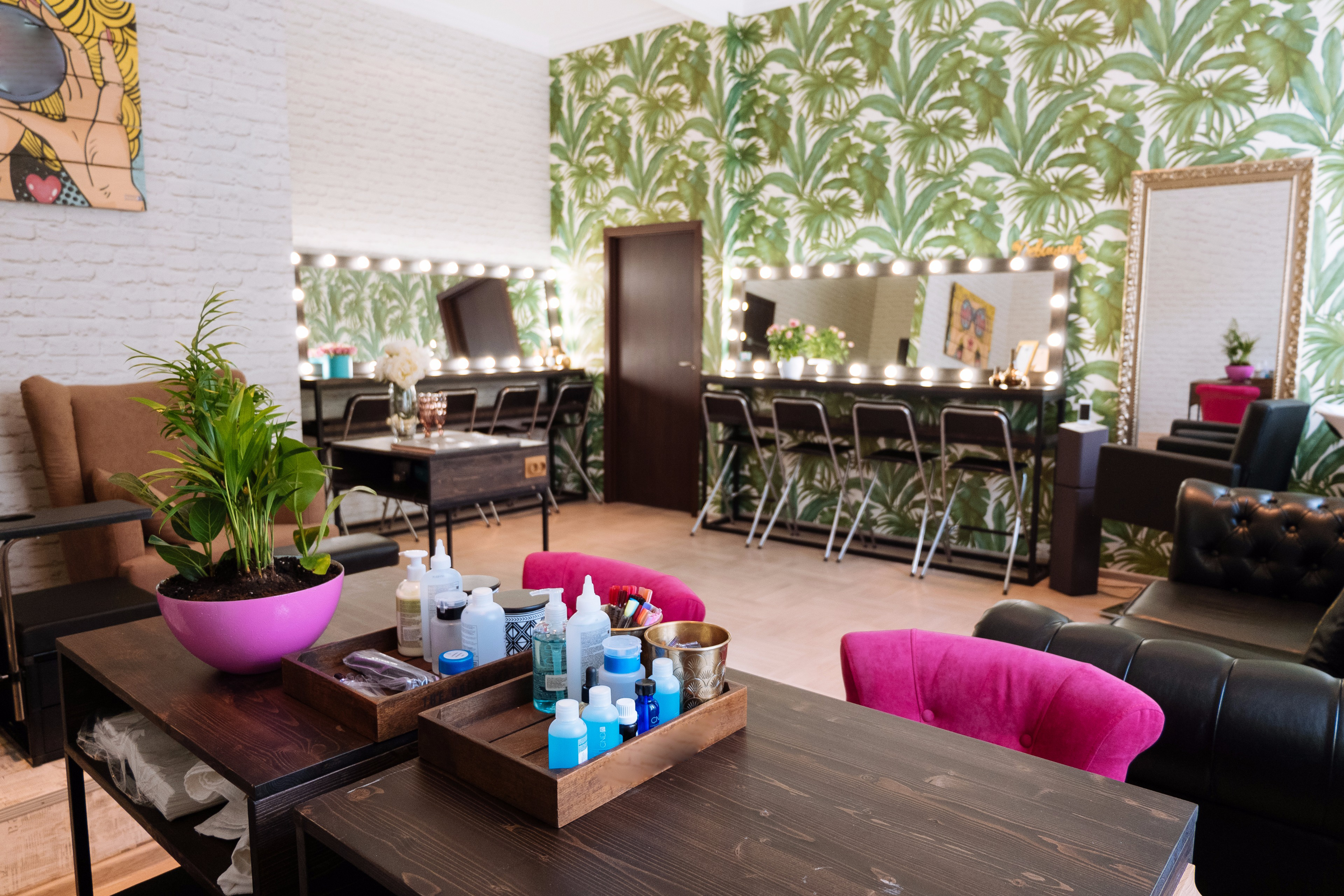 Персона бьюти. Beauty Bar Новокузнецкая. Персона салон красоты метро Новокузнецкая. Рокс салон Новокузнецк. Beauty Flash салон.