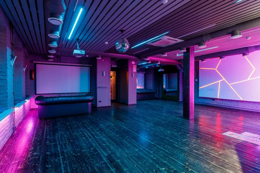 Rent Two-story neon loft near Волгоградский проспект metro station at a low pric